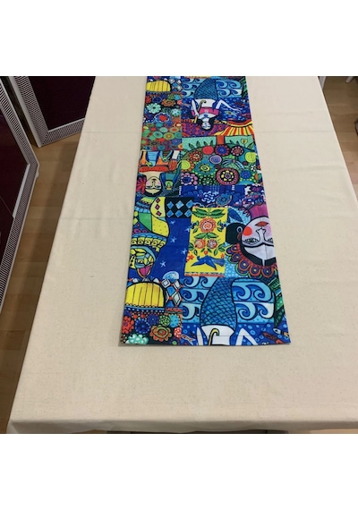 Frida Kahlo Desenli Runner, Yüksek Kaliteli Dijital Baskılı Runner, Dayanıklı, Modern Tasarım 40x145 Çok Renkli