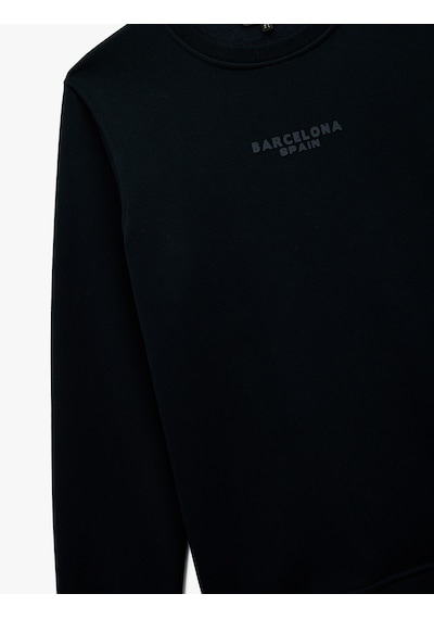Koton Üç İplik Şardonlu Regular Fit Bisiklet Yaka Uzun Kollu Baskılı Sweatshirt Lacivert 7wam70036mk