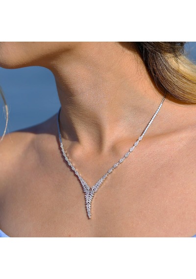 Yaprak Modeli Taşlı Starlight Diamond Gümüş Set Gümüş