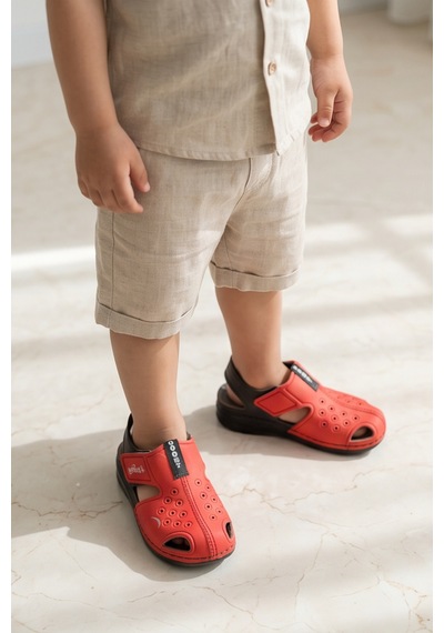Breezewalk Hafif Ve Esnek Tabanlı Delikli Erkek Çocuk Kırmızı Beyaz Sandalet - Cırt Cırtlı Arka ... Breezewalk Hafif Ve Esnek Tabanlı Delikli Erkek Çocuk Kırmızı Beyaz Sandalet - Cırt Cırtlı Arka ...
