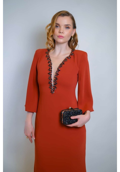 Crystalia Hazel Dress Krep Kumaş Taş İşlemeli - Tarçın Tarçın
