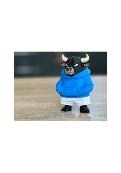 Kapüşonlu Boğa Figürü 10cm