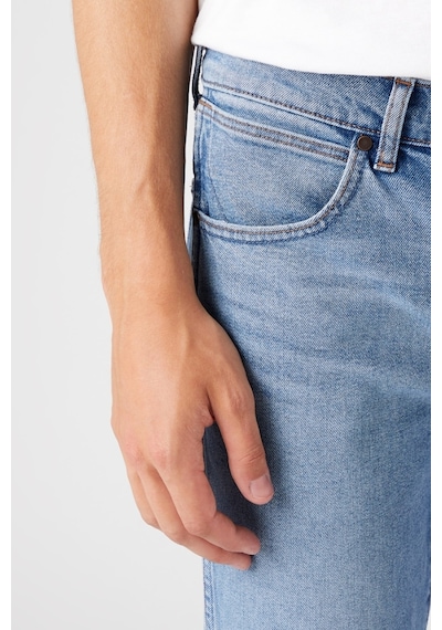 Wrangler Slim Fit Dar Kesim Normal Bel Erkek Açık Mavi Esnek Jean Denim Kot Pantolon - W18syl29r Mavi Wrangler Slim Fit Dar Kesim Normal Bel Erkek Açık Mavi Esnek Jean Denim Kot Pantolon - W18syl29r Mavi