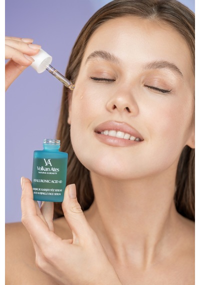 Volkan Ates Natural & Beauty Hyaluronic Acıd 4D   Yüz Serumu Cam Şişe 30 ML
