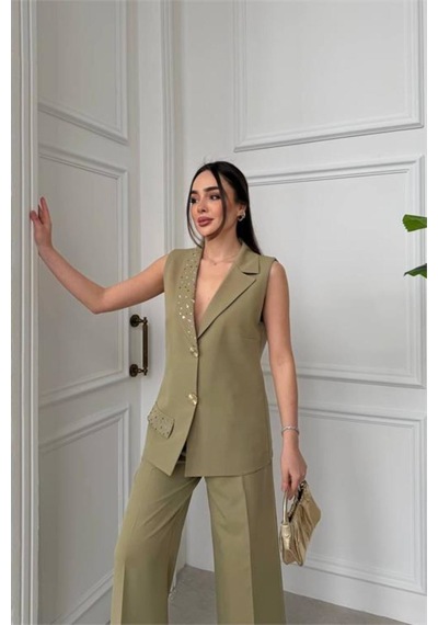 Neşeli Butik Kadın Yeşil Taş İşlemeli Gold Düğme Detaylı Kolsuz Blazer Ceket Pantolon Takımnbstr1030 Neşeli Butik Kadın Yeşil Taş İşlemeli Gold Düğme Detaylı Kolsuz Blazer Ceket Pantolon Takımnbstr1030