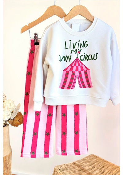 Monila Kız Çocuk Sirk Baskılı Ekru Sweatshirt Ve Pembe Çizgili Yıldız Baskılı Eşofman Alt Üst Takım