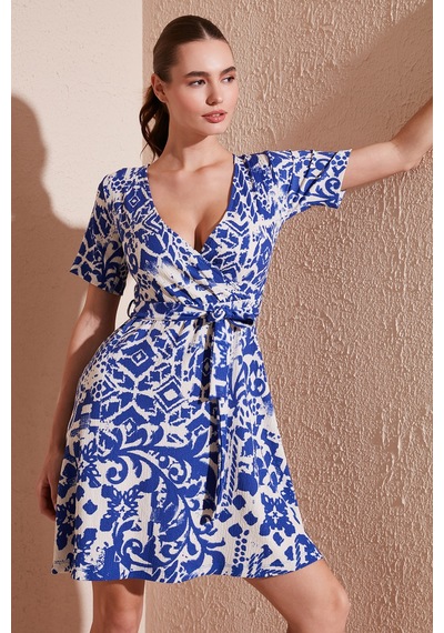 Lela Desenli Kruvaze Yaka Regular Fit Bayan Elbise 5865723 Saks