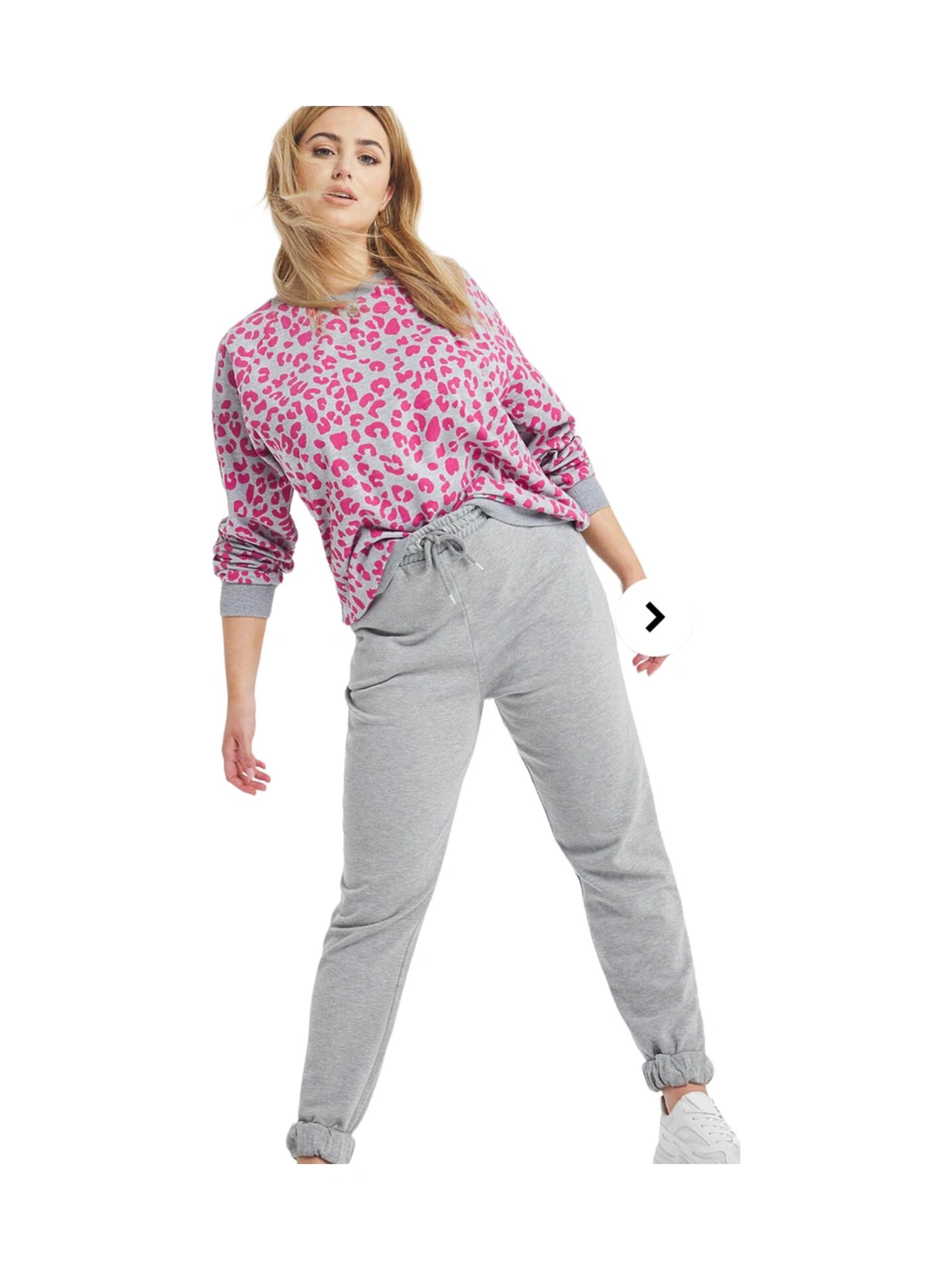 Mamayaga Kadın Bisiklet Yaka Fuşya Leopar Desenli Büyük Beden Curve Rahat Şık Spor Sweatshirt Pembe Mamayaga Kadın Bisiklet Yaka Fuşya Leopar Desenli Büyük Beden Curve Rahat Şık Spor Sweatshirt Pembe
