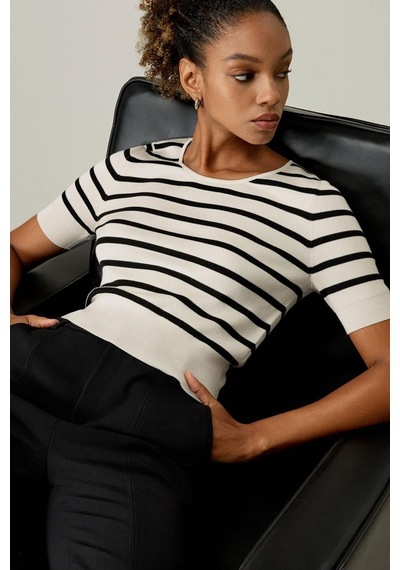 Seeh Beyaz Bisiklet Yaka Çizgili Kadın T-shirt Sh371 Baskılı