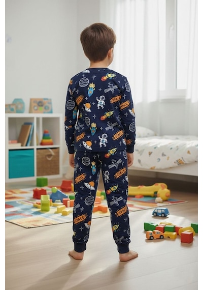 Bunny Hopp Uzay Temalı Erkek Çocuk Pijama Takımı %100 Pamuk Mevsimlik Bisiklet Yaka Manşetli Koyu Lacivert Bunny Hopp Uzay Temalı Erkek Çocuk Pijama Takımı %100 Pamuk Mevsimlik Bisiklet Yaka Manşetli Koyu Lacivert