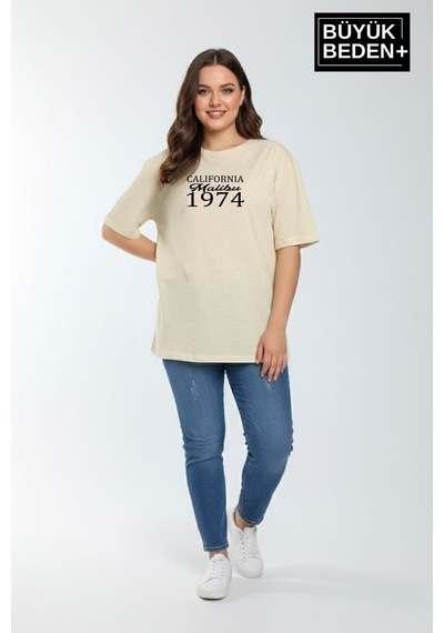 Superlife Süperlife Kadın Büyük Beden California 1974 Baskılı 3xl-6xl Bisiklet Yaka Tshırt Spr25btsk510-2 Bej Superlife Süperlife Kadın Büyük Beden California 1974 Baskılı 3xl-6xl Bisiklet Yaka Tshırt Spr25btsk510-2 Bej