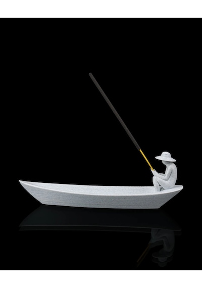 Durgun Sular Tütsülük (17 cm) -