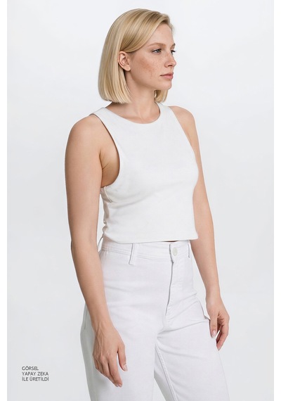 Ac&co / Altınyıldız Classics Kadın Ekru Standart Fit Normal Kesim Bisiklet Yaka Crop Body