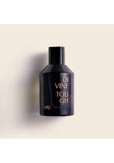 Divine Tough Extrait De Parfum 100 Ml Erkek Parfüm Armut, Sümbülteber Ve Amber İle Odunsu, Çiçeksi Sku: Smg8690010427212