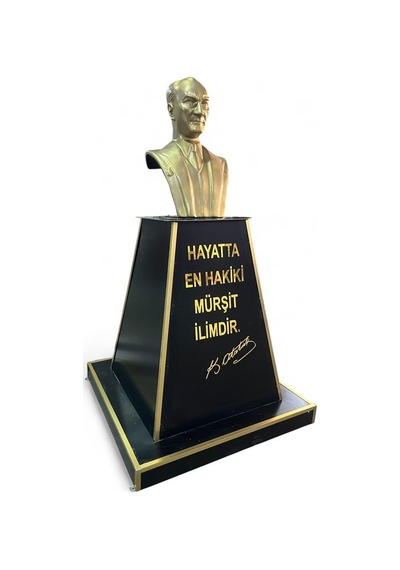 Atatürk Büstü Ve Kaidesi 180 Cm