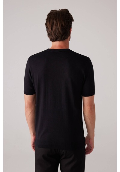 Erkek Siyah Slim Fit Bisiklet Yaka Yazlık Triko Tişört