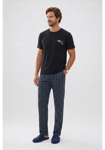 Tudors Erkek Standart Fit Normal Kesim Pamuklu Bisiklet Yaka Kısa Kollu Lastikli Siyah Pijama Takımı-51141 Tudors Erkek Standart Fit Normal Kesim Pamuklu Bisiklet Yaka Kısa Kollu Lastikli Siyah Pijama Takımı-51141
