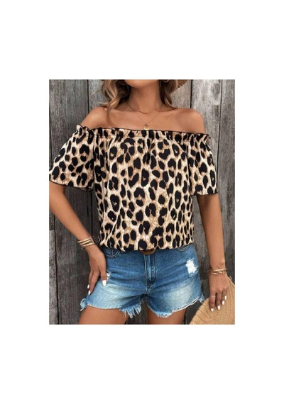 Butik İstanbul Kadın Madonna Yaka Fırfırlı Leopar Desenli Mikro Kumaş Bluz