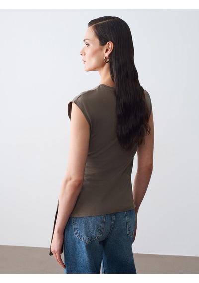 Dilvin 32724 %100 Pamuk Bağlama Detaylı T-shirt-haki