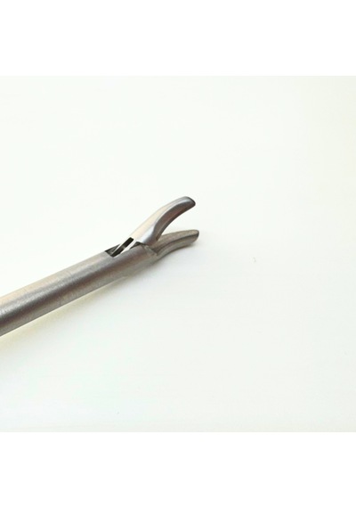 Laparoskopik Aletler-praticmed - Needle Holder - Sağ El - Curved