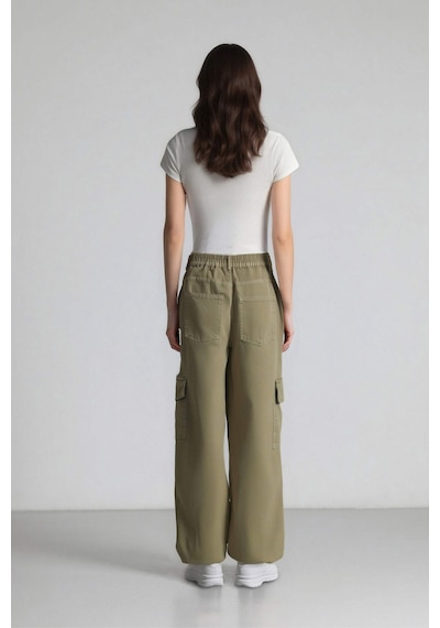 DeFacto Coool Jogger Pantolon Gabardin Kumaş Normal Bel Basic Düz Kargo Cepli B0454AX24SPKH461