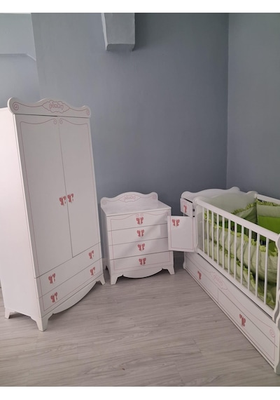 Bebek Odası 90654 Pink Takım Dolap Uzamalı Beşik Şifonyer Demonte Ürün Beyaz