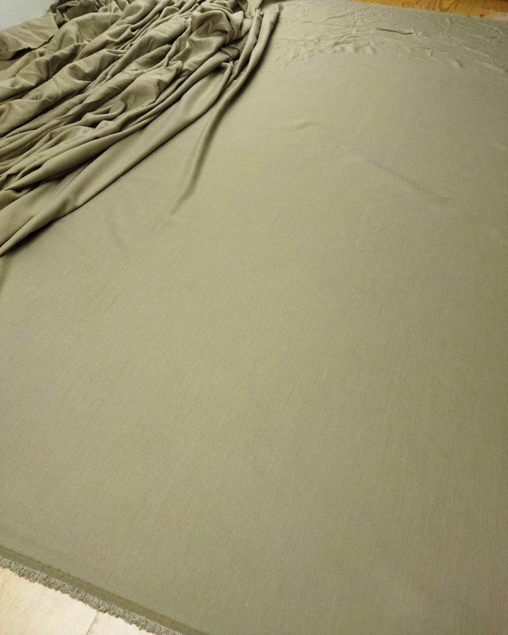 Viskon Senteik Karışımlı Dokuma Gri Yeşil Renkte En 150 Cm X Boy 250 Cm -2797