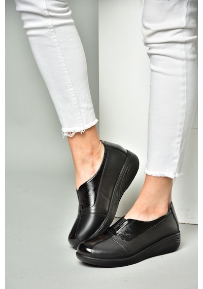 Fox Shoes P555070503 Siyah Hakiki Deri Comfort Ortopedik Taban Kadın Ayakkabı Siyah