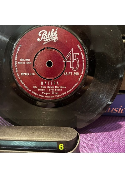 Yaşar Özel - Duydum Ki Güzel / Hatıra - Pathé 45'lik Plak 7ptg 810