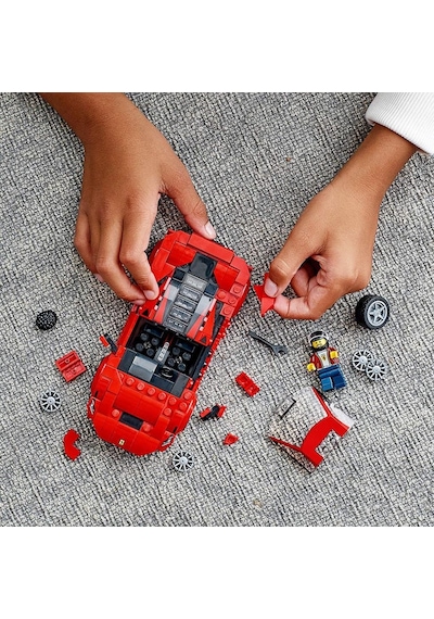 LEGO® Speed Champions 76895 Ferrari F8 Tributo 275 Parça