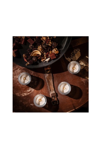 Ikea Glanslınd Kokulu Tealight Mum, Bej, 3.5 Saat, 30 Adet, Dumanlı Vanilya Ve Karamel Beyaz