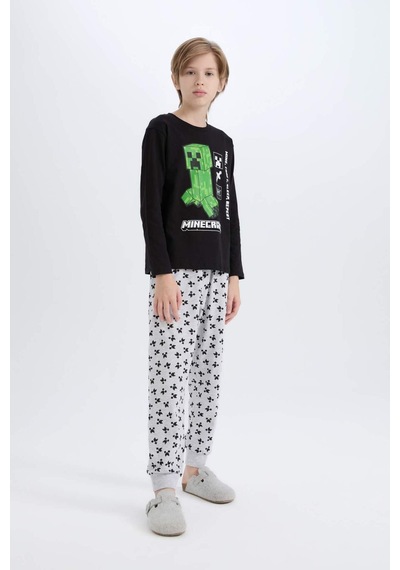 DeFacto Erkek Çocuk Minecraft Pijama Takımı Bisiklet Yaka Uzun Kollu Üst Beli Lastikli Uzun Alt D8101A824WNBK81 DeFacto Erkek Çocuk Minecraft Pijama Takımı Bisiklet Yaka Uzun Kollu Üst Beli Lastikli Uzun Alt D8101A824WNBK81