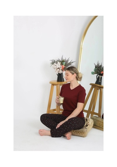 İkikareshop Kadın Kısa Kol Pamuk Penye Pijama Takım Bordo Çok Renkli İkikareshop Kadın Kısa Kol Pamuk Penye Pijama Takım Bordo Çok Renkli