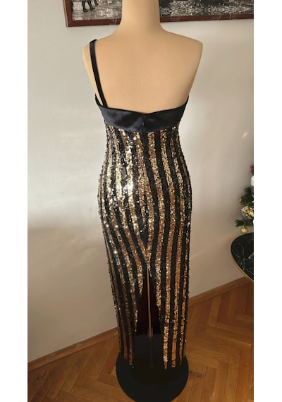 Chica Rosa Fashion Pullu Kloş Kısa Elbise Altın - Siyah
