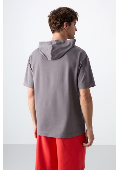 Tommy Life Koyu Gri Pamuklu Kalın Yumuşak Dokulu Oversize Fit Basic Erkek T-shirt - 88352 Koyu Gri Tommy Life Koyu Gri Pamuklu Kalın Yumuşak Dokulu Oversize Fit Basic Erkek T-shirt - 88352 Koyu Gri