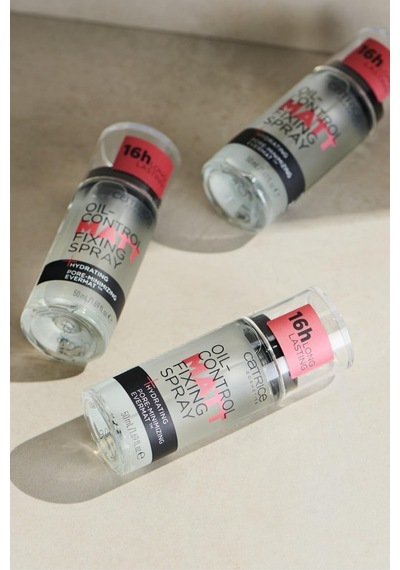 Catrice Oil-control Mat Sabitleme Spreyi 50ml,şeffaf, Vegan Ve Alkol Içermez Makyaj Bazları