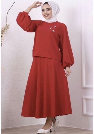 Lovie Moda Kadın Yıldız Taşlı Etekli Takım Kırmızı
