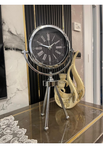 Modern Metal Ayaklı Dekoratif Masa Saati Gümüş