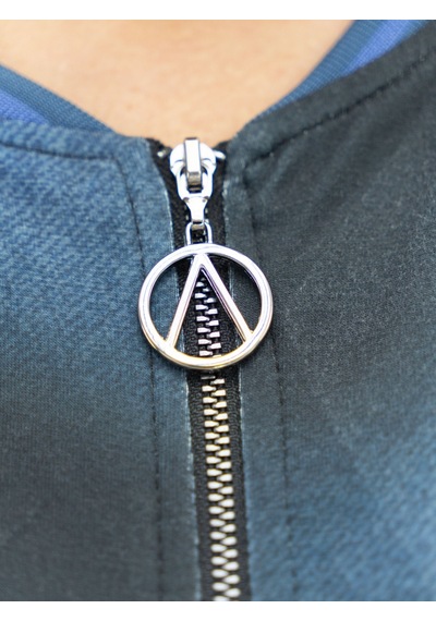 Trieste Büyük Beden Fermuarlı Çiçek Ve Kadın Figürü Baskılı Taş İşlemeli Bomber Kadın Ceket Mavi Trieste Büyük Beden Fermuarlı Çiçek Ve Kadın Figürü Baskılı Taş İşlemeli Bomber Kadın Ceket Mavi