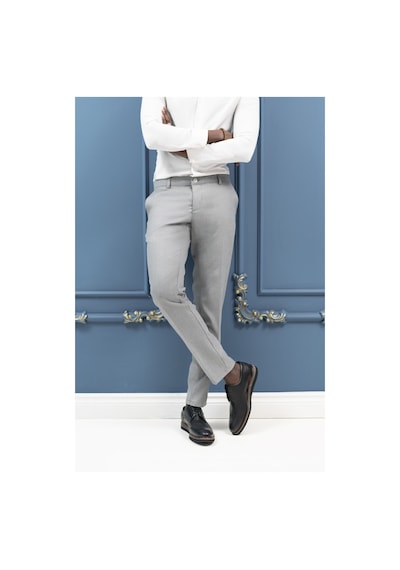 Notra Slimfit Pamuklu Kendinden Çizgili Mevsimlik Kumaş Pantolon gri
