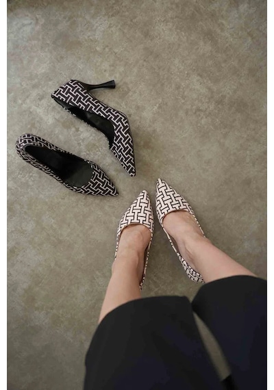 Trendella Kadın Siyah Desenli Stiletto Tr08ms12a