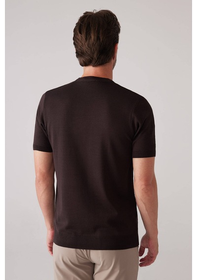 Erkek Kahverengi Slim Fit Bisiklet Yaka Yazlık Triko Tişört