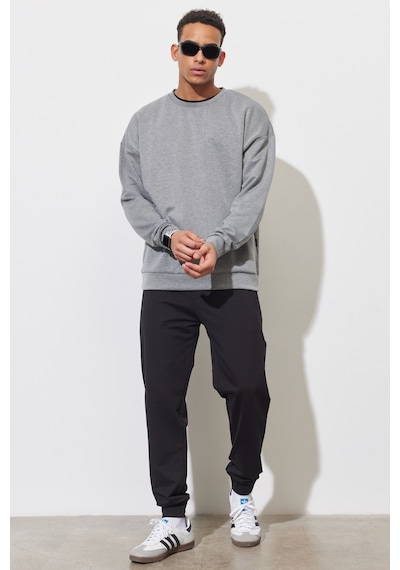 AC&Co / Altınyıldız Classics Erkek Gri Melanj Oversize Fit Bol Kesim Bisiklet Yaka Düz Sweatshirt 4A5221200005GMJM Gri Melanj AC&Co / Altınyıldız Classics Erkek Gri Melanj Oversize Fit Bol Kesim Bisiklet Yaka Düz Sweatshirt 4A5221200005GMJM Gri Melanj