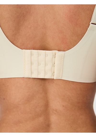 Alya Underwear Kadın Lazer Kesim Dikişsiz Çıkarılabilir Pedli Hayalet Sütyen Siyah Taş Rengi Alya Underwear Kadın Lazer Kesim Dikişsiz Çıkarılabilir Pedli Hayalet Sütyen Siyah Taş Rengi
