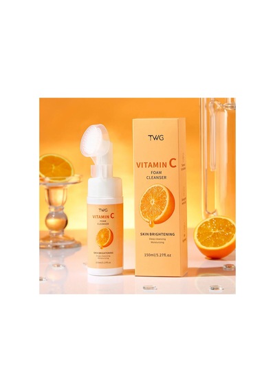 Fırçalı Yüz Temizleme Köpüğü 150ml C Vitamini
