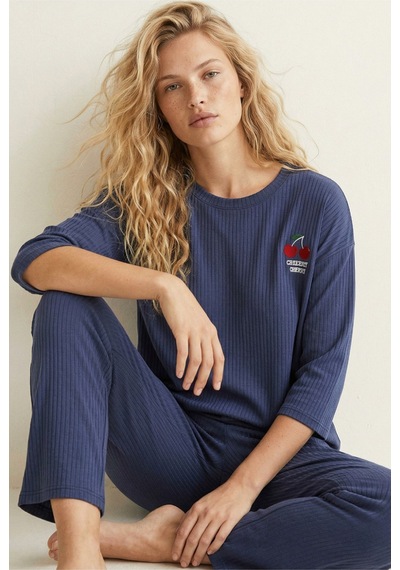 Siyah İnci Soft Touch Ince Örme Nakışlı Pijama Takım Lacivert