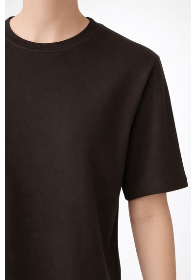 Qustyle Premium Basic Oversize Kahverengi Kadın Tişört Yumuşak Dokulu Günlük Rahat Kalıp T-shirt Bej Qustyle Premium Basic Oversize Kahverengi Kadın Tişört Yumuşak Dokulu Günlük Rahat Kalıp T-shirt Bej
