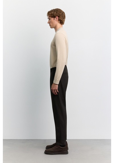 Avva Erkek Kahve Yumuşak Tuşeli Dil Kapamalı Arka Beli Lastikli Relaxed Fit Pantolon A62y3017