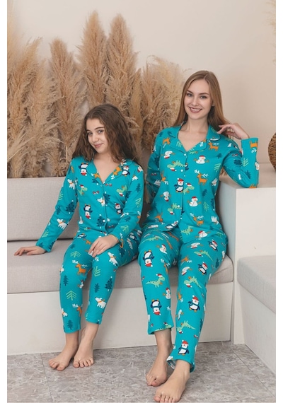 Anne Kız Kombin Penye Boydan Düğmeli Pijama Takımı Anne- Kız Ayrı Satılmaktadır. Yeşil