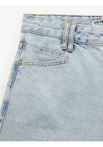 Koton Yüksek Bel Rahat Kalıp Düğmeli Cepli Pis Paça Denim Şort Açık İndigo 5sal40072md Açık İndigo Koton Yüksek Bel Rahat Kalıp Düğmeli Cepli Pis Paça Denim Şort Açık İndigo 5sal40072md Açık İndigo